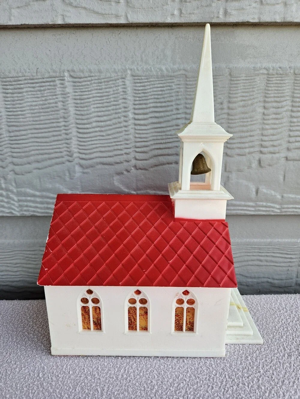 VTG Glolite Light Up Plastic Church White Red Roof Stained Glass Windows Holiday